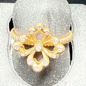 DIAMOND FLOWER Ring